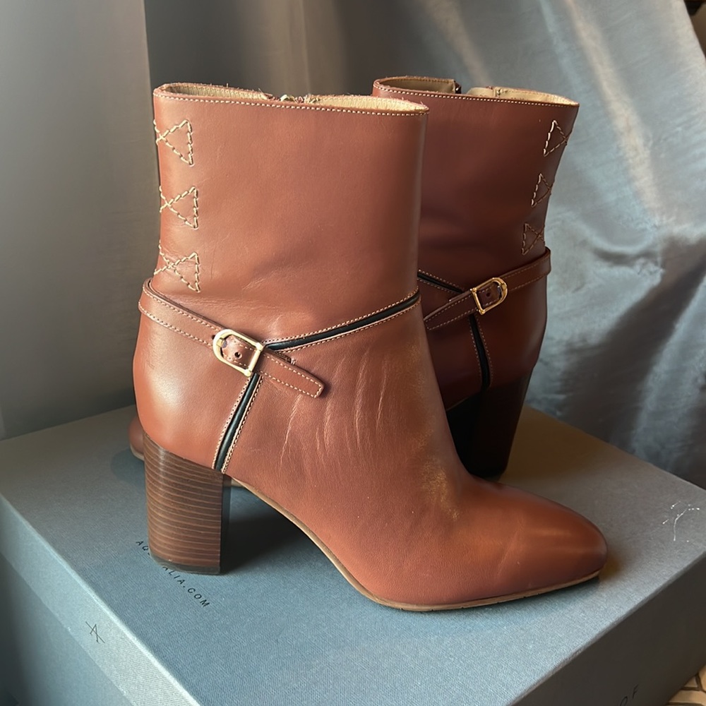 Aquatalia Boots sz 9 Brown leather Bootie Zip Up Women’s Block Heel NIB.
